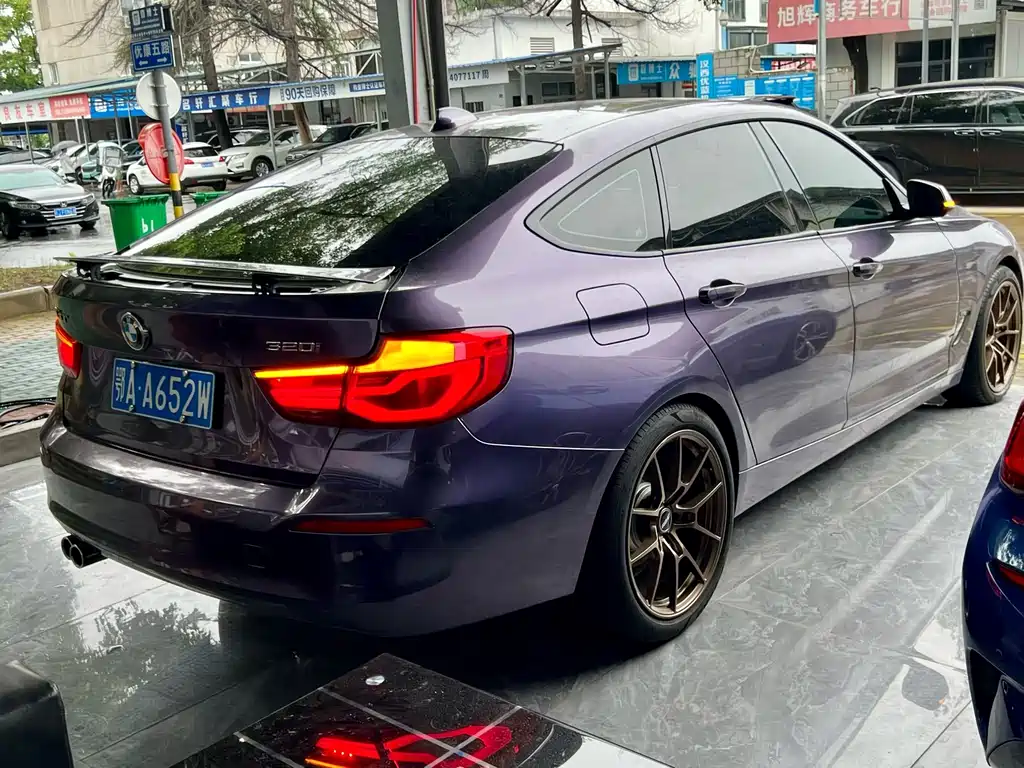 BMW 3 Series GT 2018 — фото 8