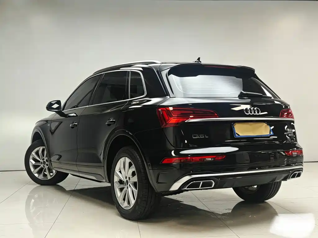 Audi Q5L 2022 — фото 19