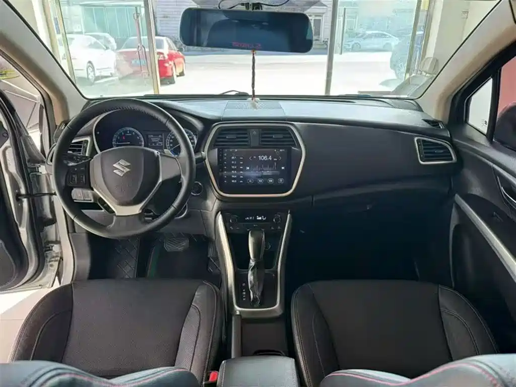 Suzuki S-Cross 2015 — фото 12
