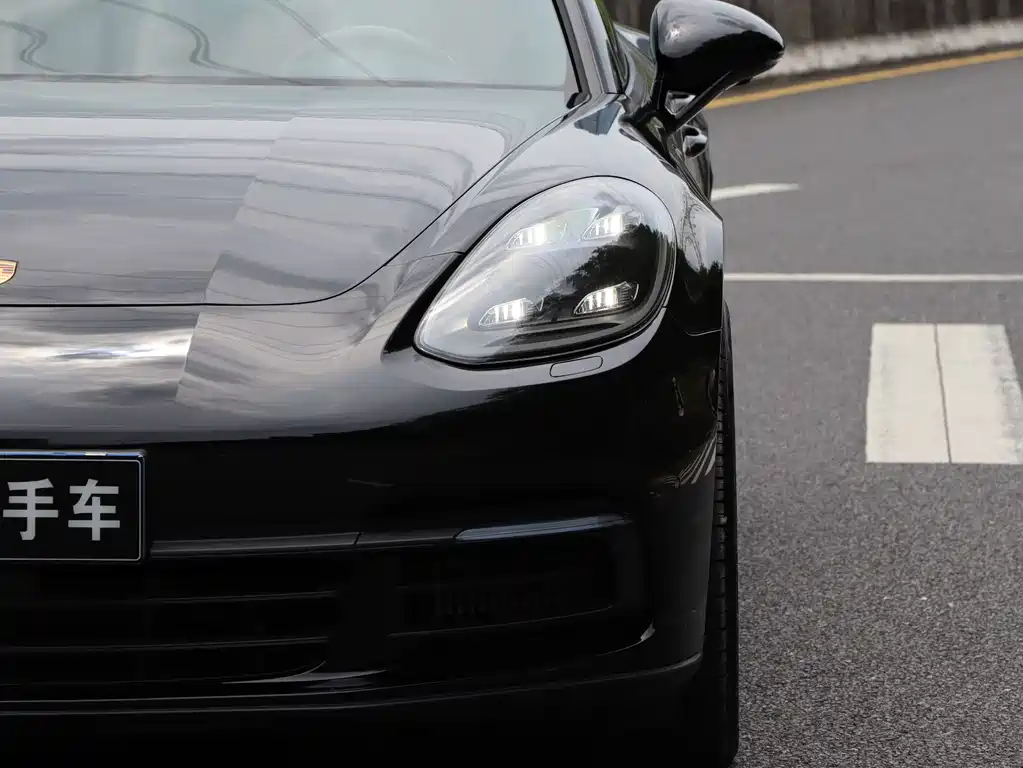 Porsche Panamera 2020 — фото 9