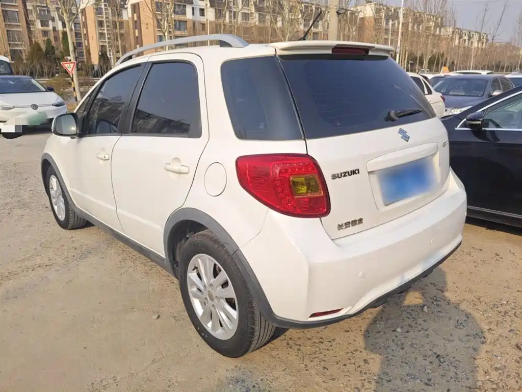 Suzuki SX4 2015 — фото 23