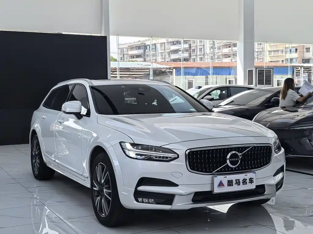 Volvo V90 2020 — фото 3