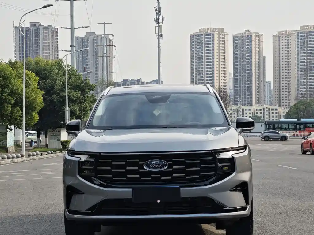 Ford Edge 2023 — фото 2