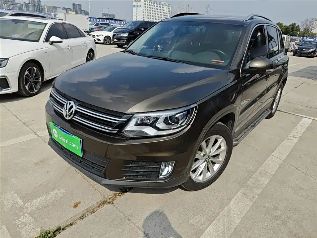 Volkswagen Tiguan 2017 — фото 1