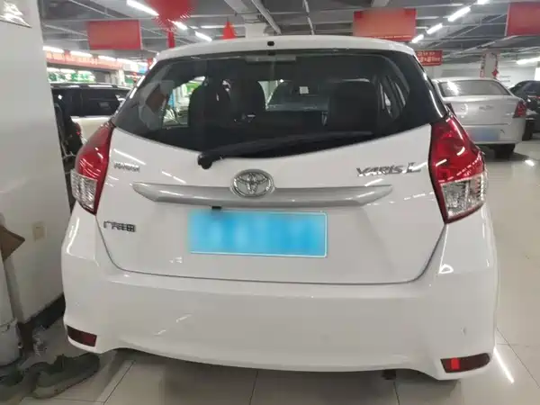 Toyota Yaris L 2015