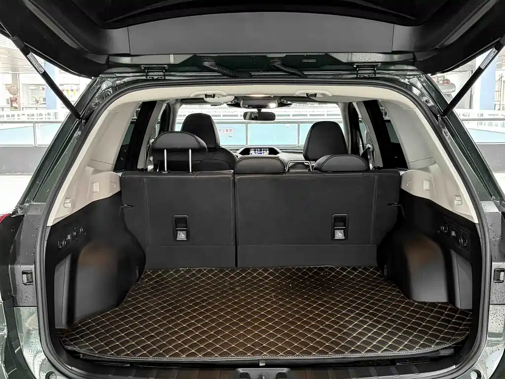 Subaru Forester 2022 — фото 19