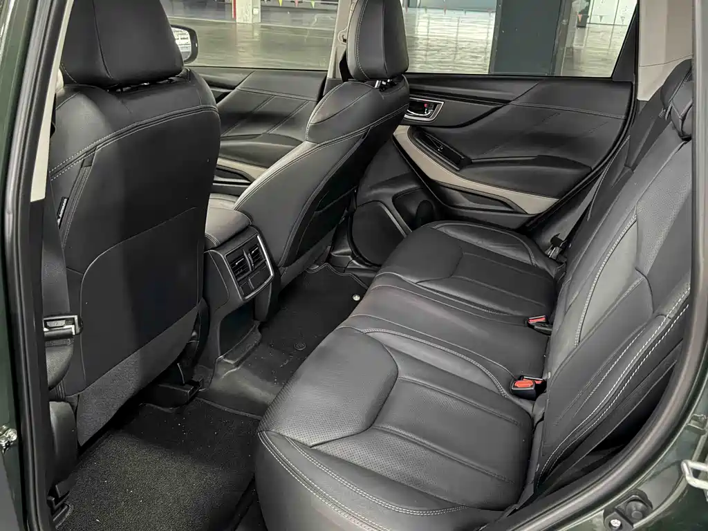 Subaru Forester 2022 — фото 17