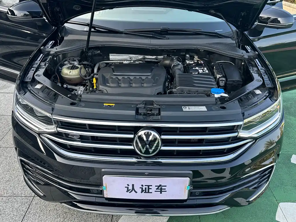 Volkswagen Tiguan L 2024 — фото 24