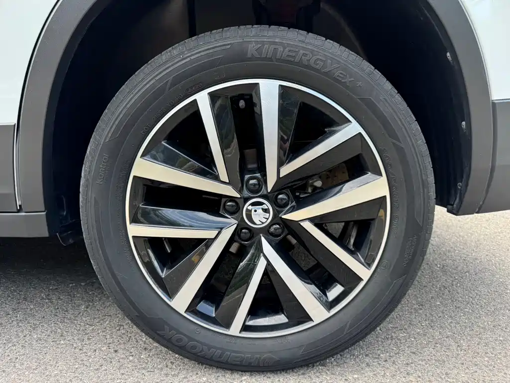 Skoda Kamiq 2023 — фото 15