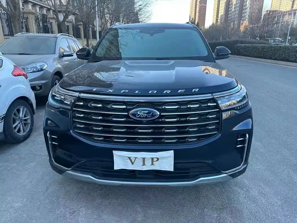 Ford Explorer 2023 — фото 2