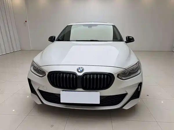 BMW 1 Series 2023