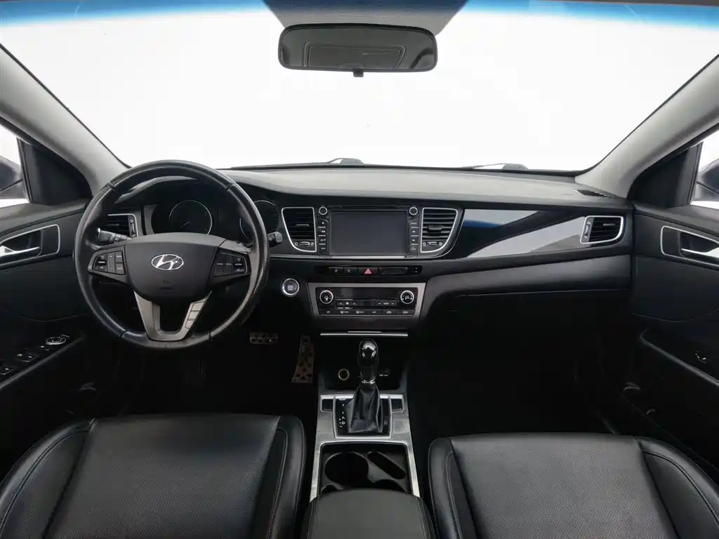 Hyundai Mistra 2014 — фото 5