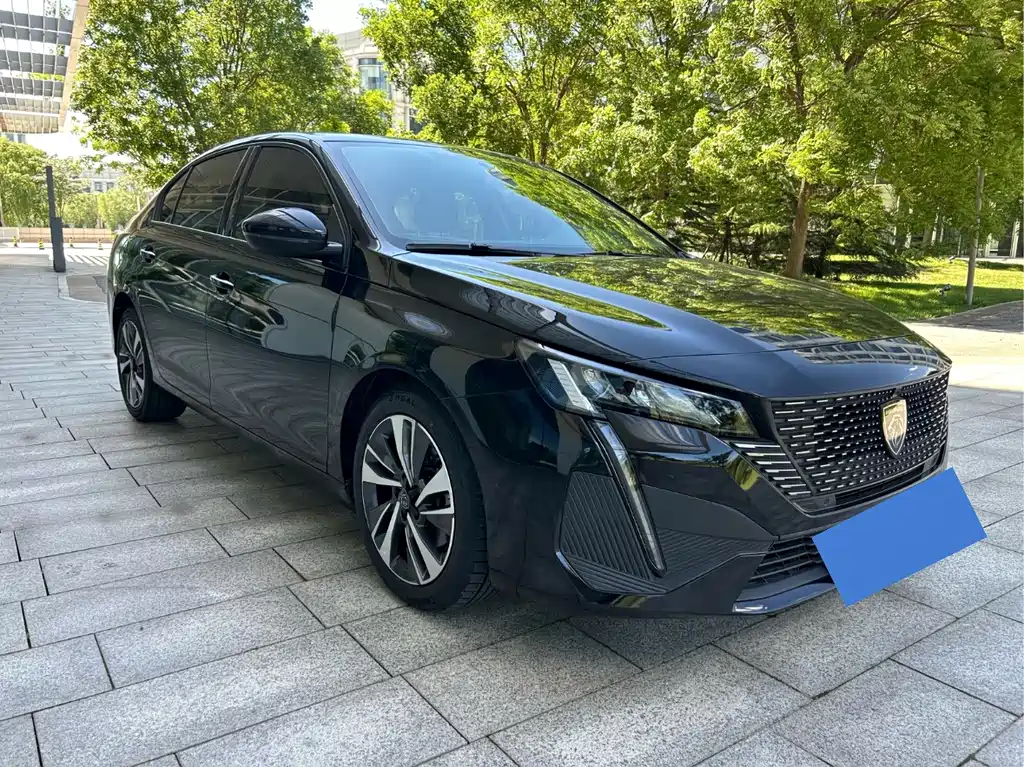 Peugeot 408 2023 — фото 3