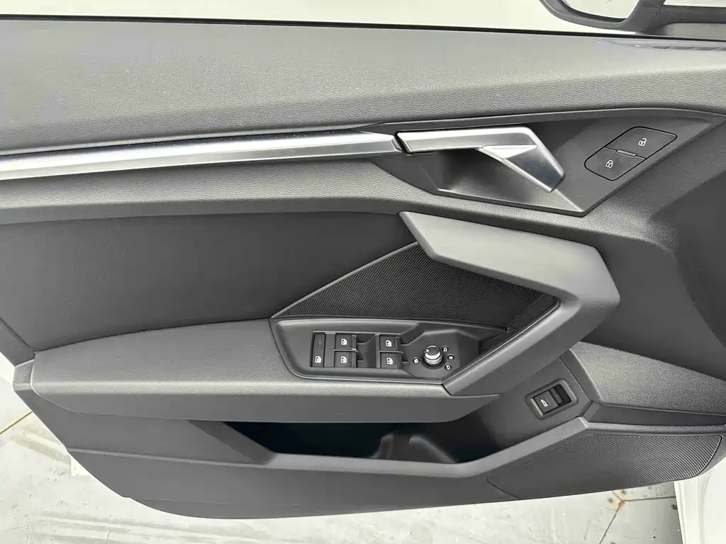 Audi A3 2022 — фото 10