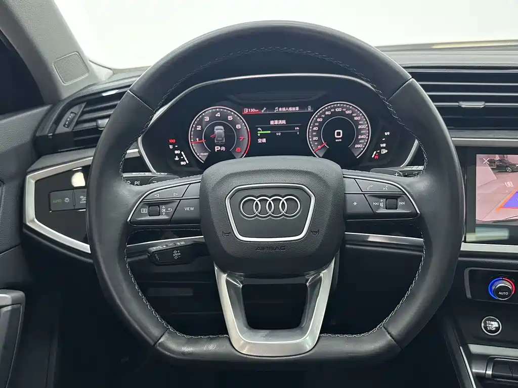 Audi Q3 2022 — фото 12