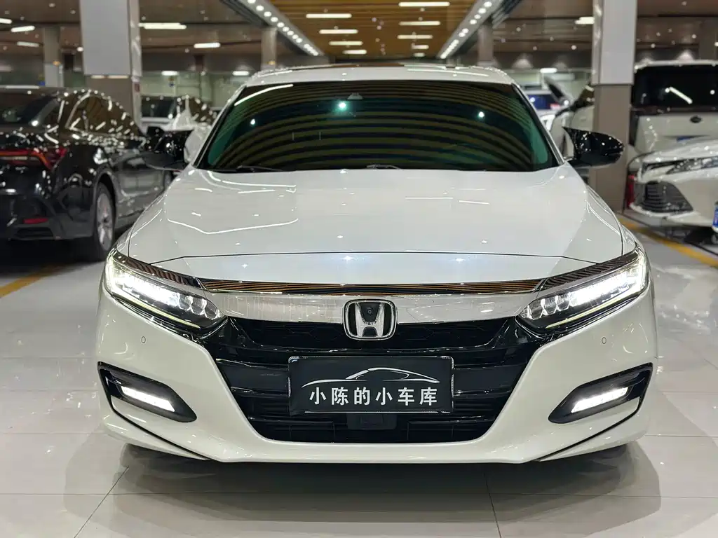 Honda Accord 2019 — фото 2