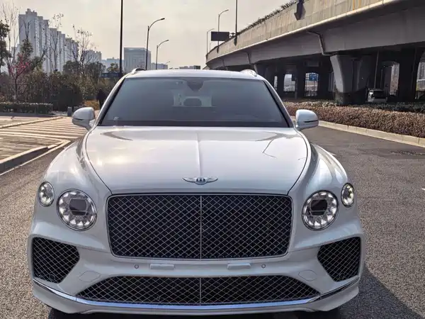 Bentley Bentayga 2021