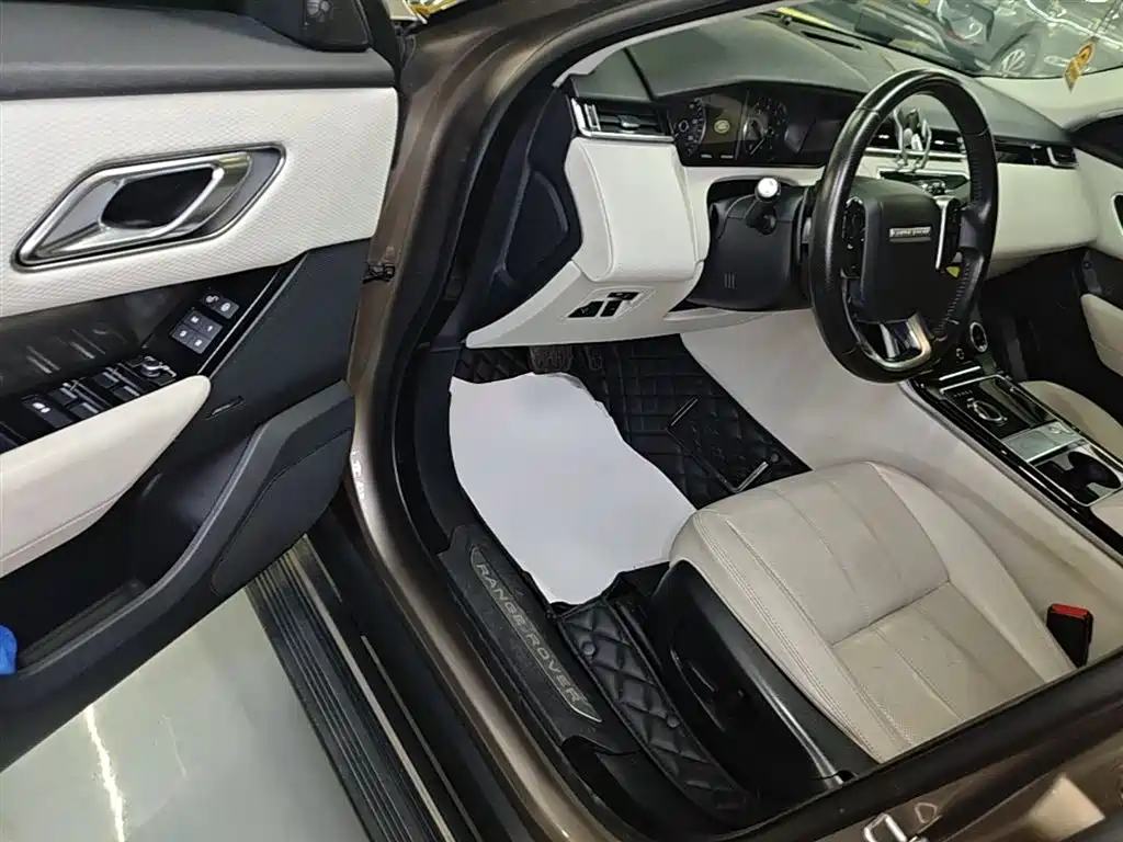 Land Rover Velar 2018 — фото 16