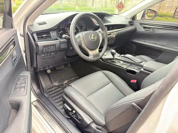 Lexus ES 2014