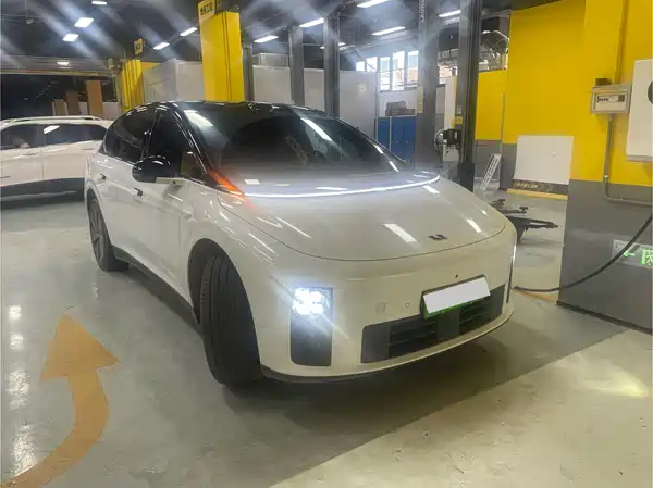 Li Auto i6 2026
