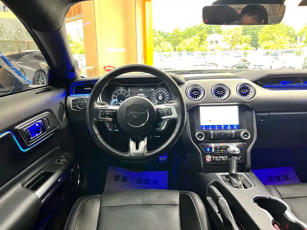 Ford Mustang 2021 — фото 16