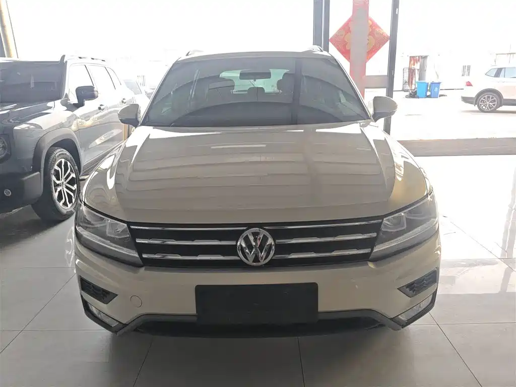 Volkswagen Tiguan L 2018 — фото 3
