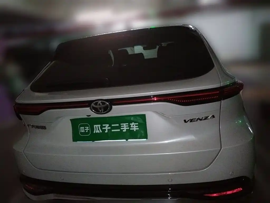 Toyota Venza 2022