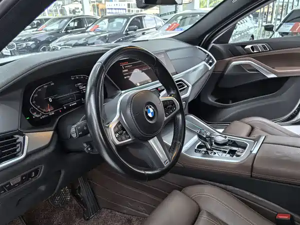 BMW X6 2022