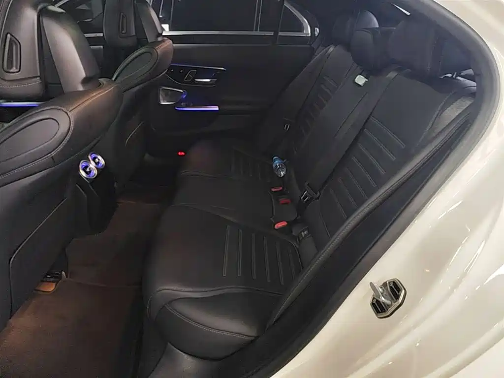 Mercedes-Benz C-Class 2022 — фото 17