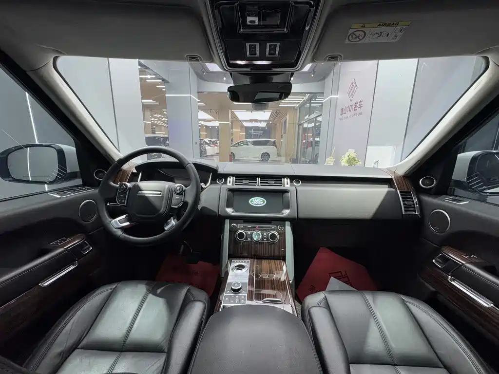 Land Rover Range Rover 2018 — фото 17