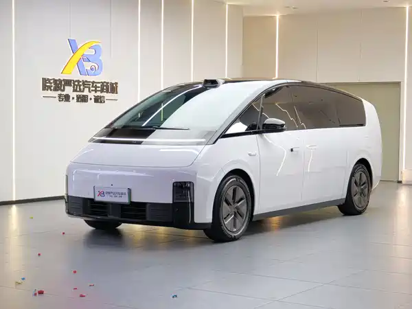 Li Auto MEGA 2024