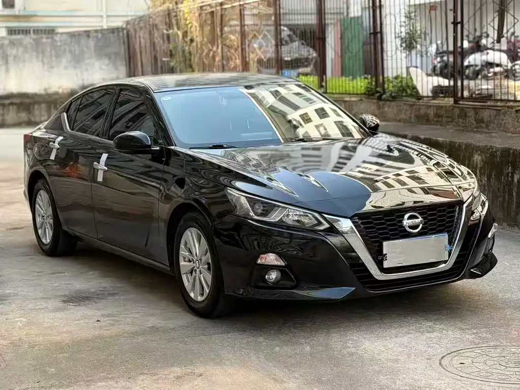 Nissan Teana 2022 — фото 3