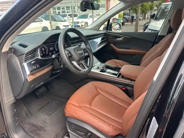 Audi Q7 2021