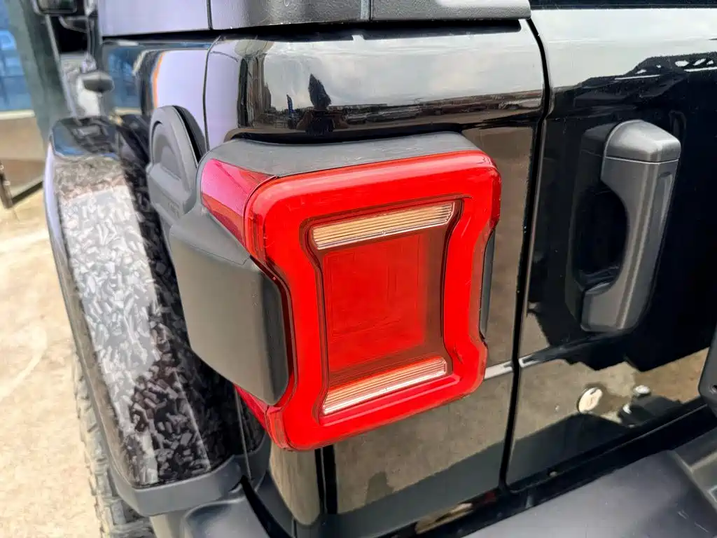Jeep Wrangler 2019 — фото 11
