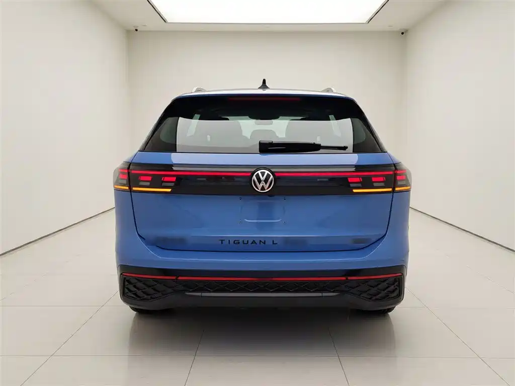 Volkswagen Tiguan L 2024 — фото 6