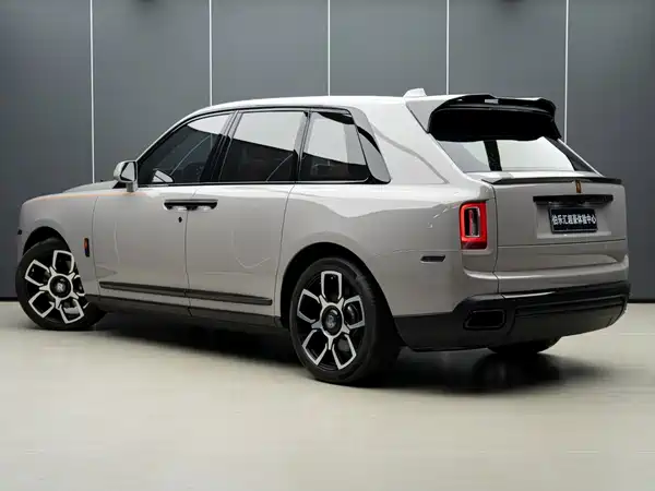 Rolls-Royce Cullinan 2023