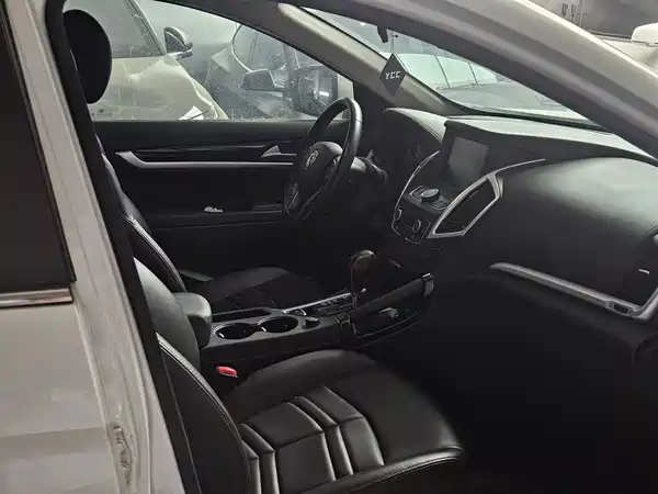Dongfeng Fengshen AX7 2016