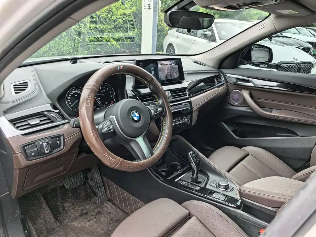 BMW X2 2023 — фото 13