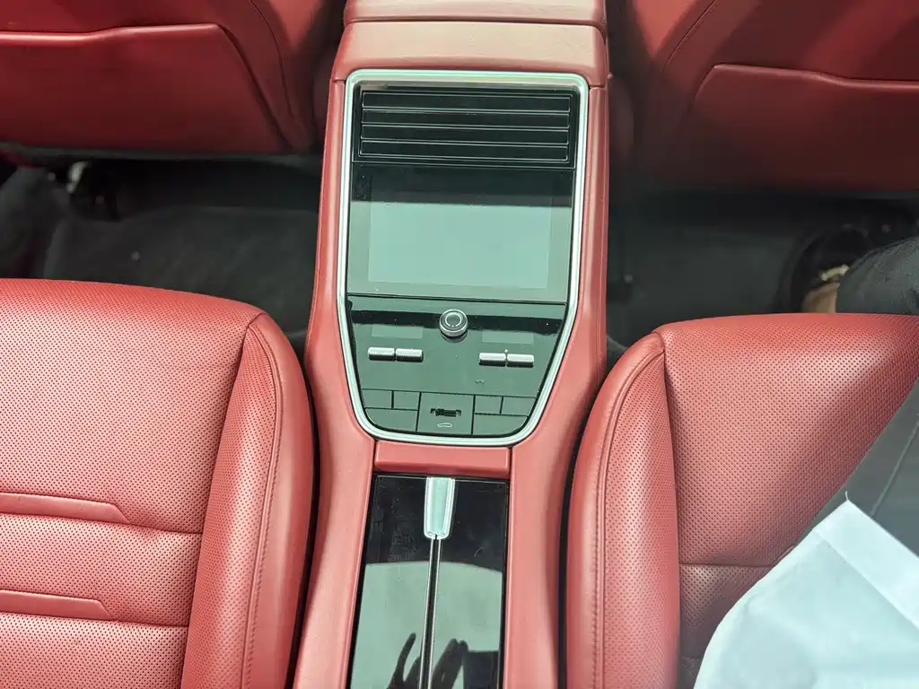 Porsche Panamera 2018 — фото 9
