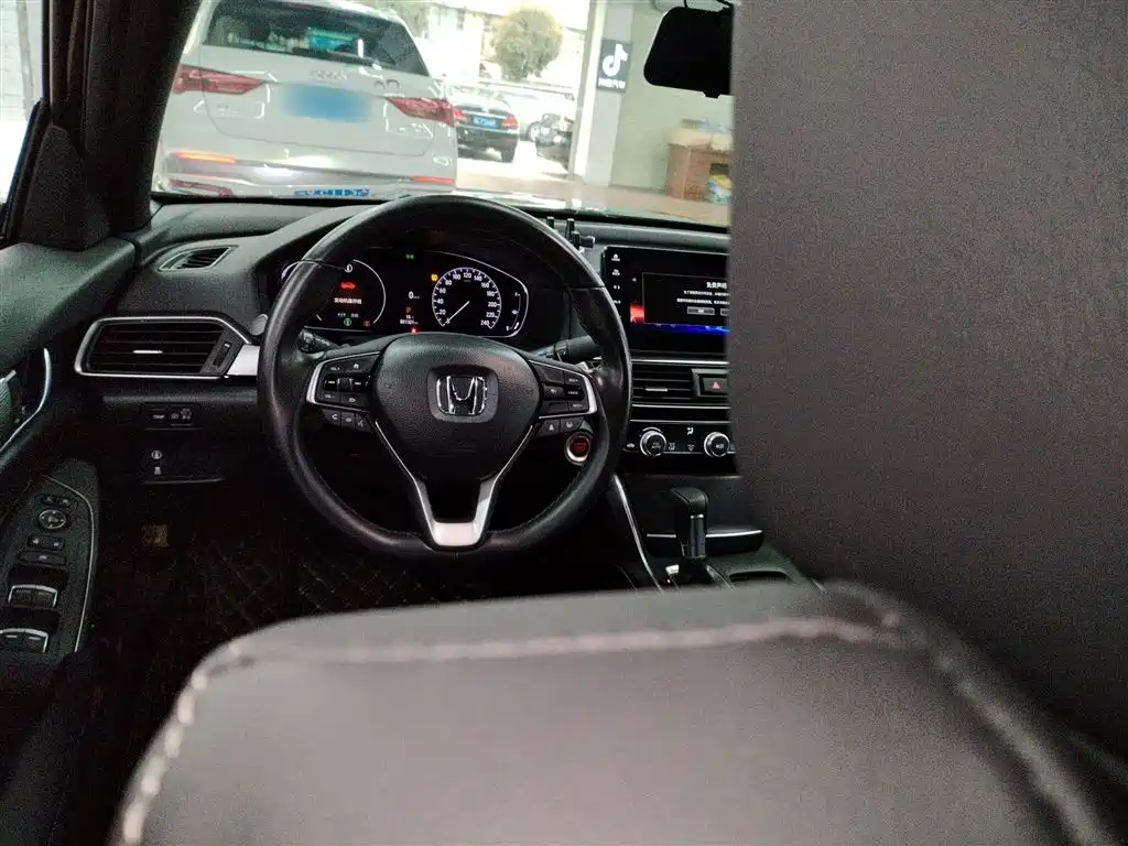 Honda Inspire 2022 — фото 11