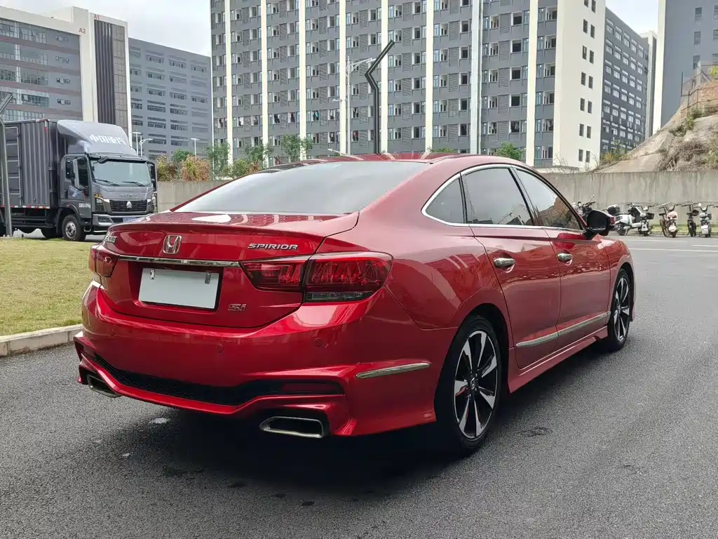 Honda Spirior 2015 — фото 9