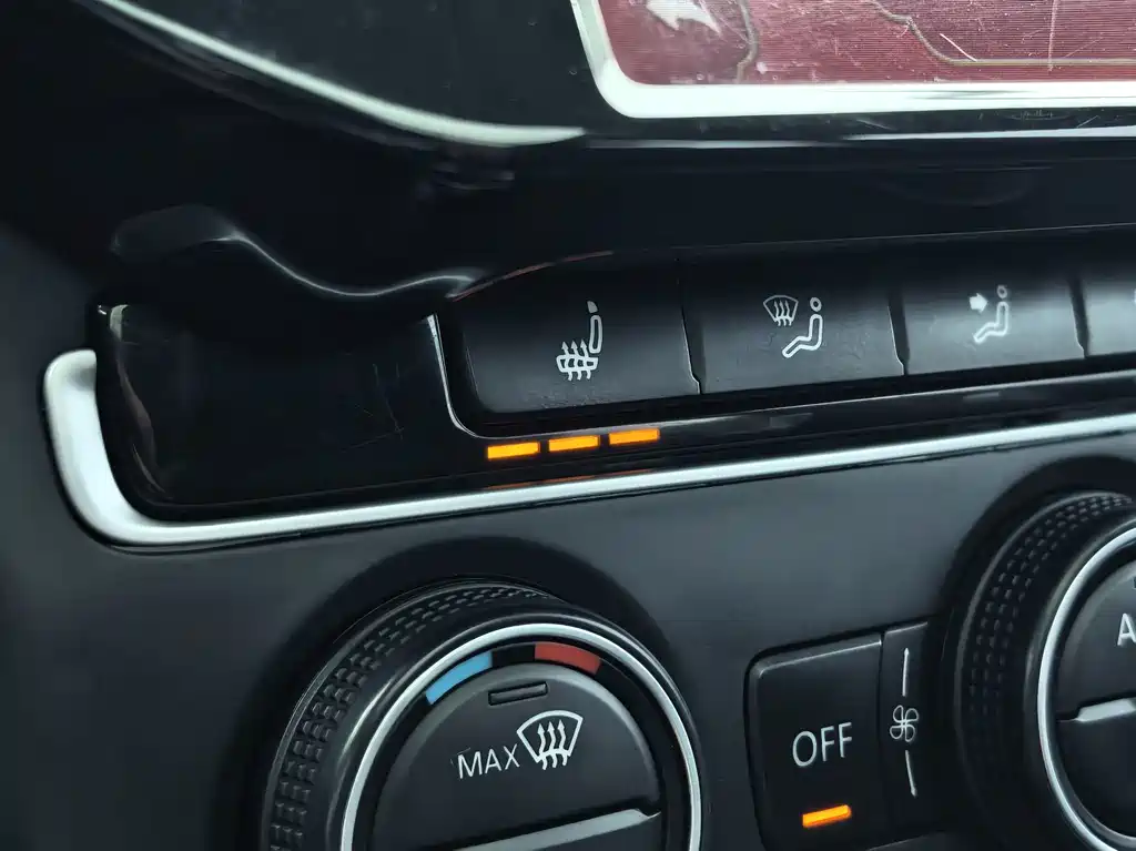 Volkswagen Tiguan 2015 — фото 20
