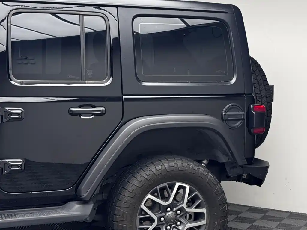 Jeep Wrangler New Energy 2021 — фото 4