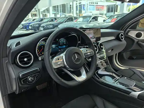 Mercedes-Benz C-Class 2020