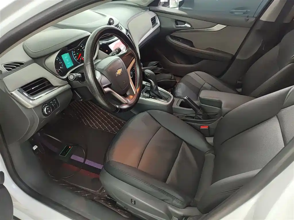 Chevrolet Malibu 2016 — фото 16