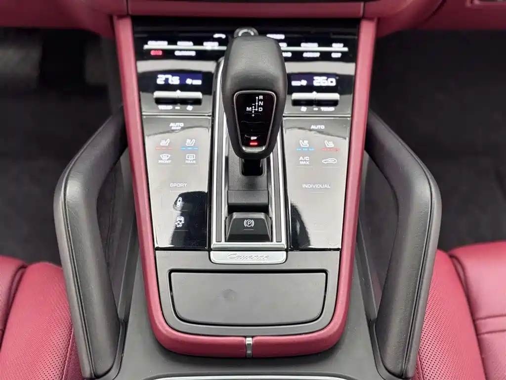 Porsche Cayenne 2020 — фото 19