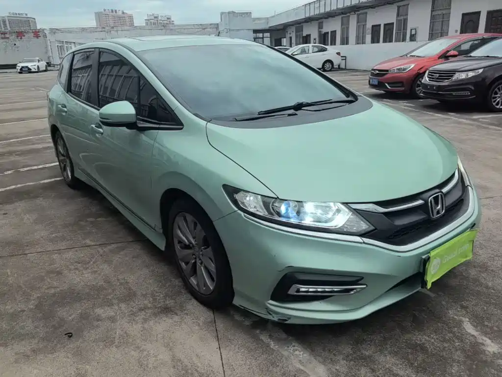 Honda Jade 2017