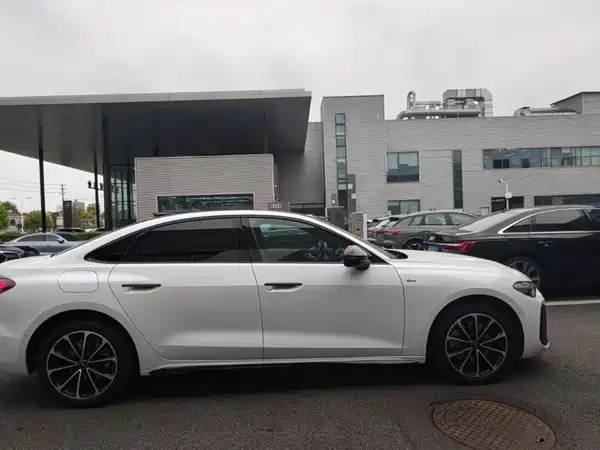 Audi A5L 2025