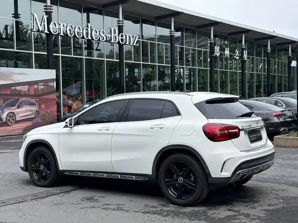 Mercedes-Benz GLA 2019