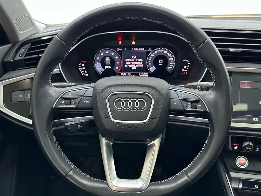 Audi Q3 2022 — фото 11